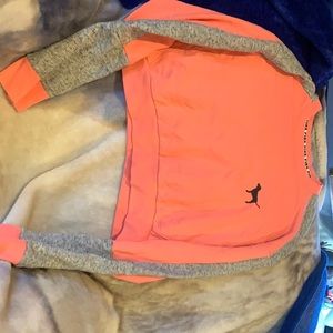 Cropped long sleeve shirt